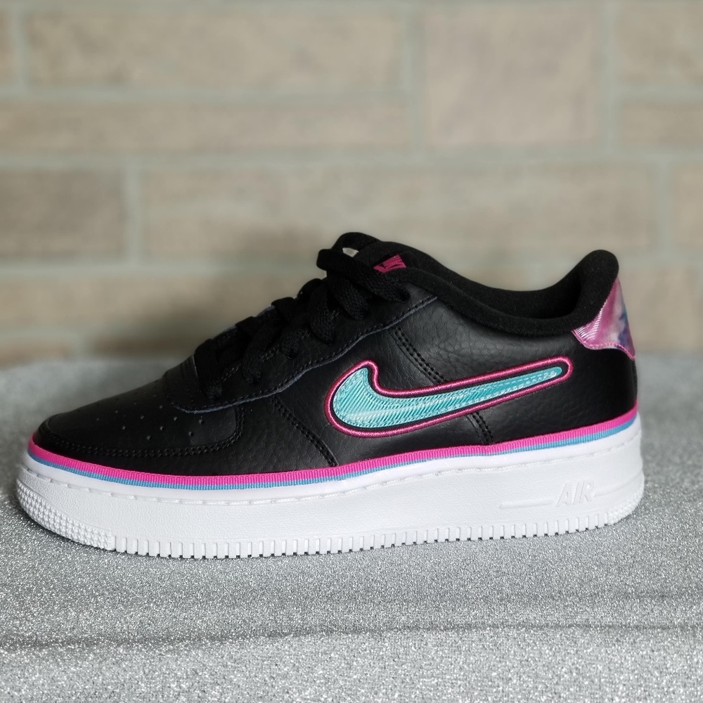 Nike Air Force 1 Low - Picture 7 of 7